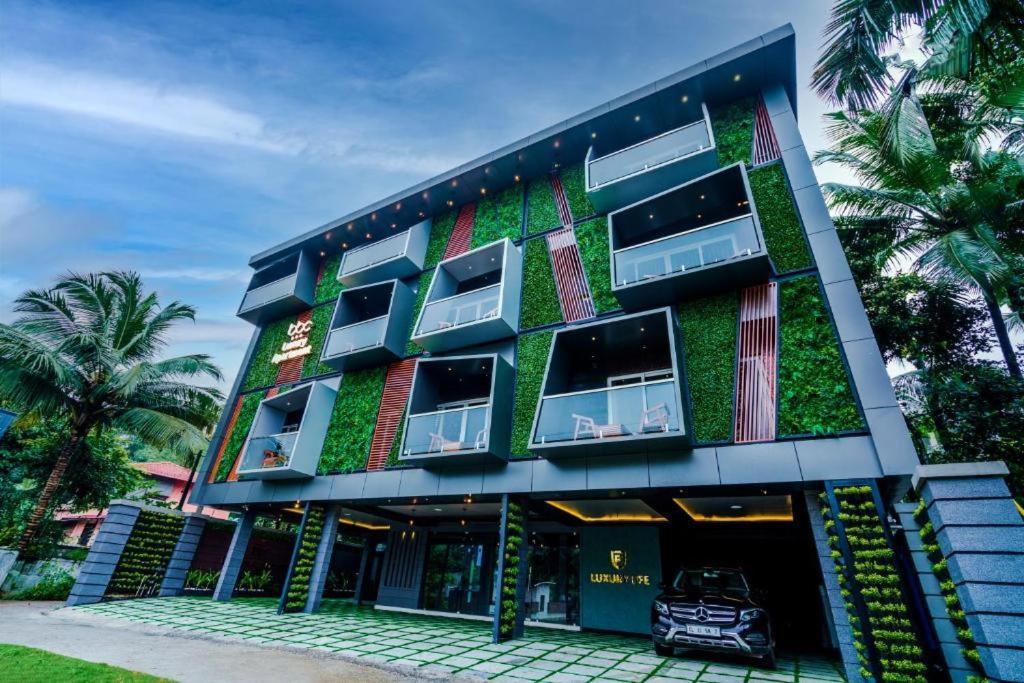 Bbc Luxury Apartments Perintalmanna Bagian luar foto