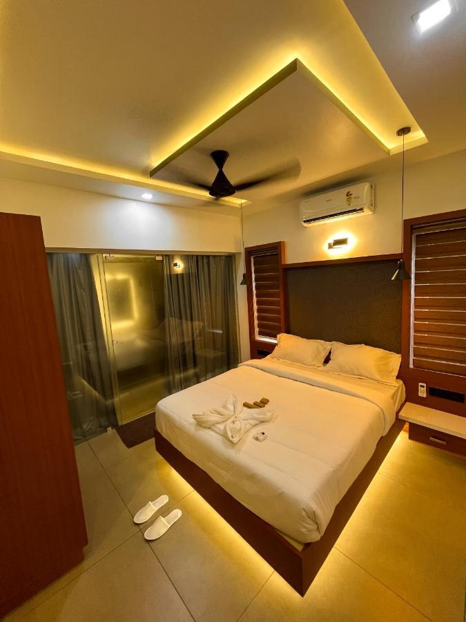 Bbc Luxury Apartments Perintalmanna Bagian luar foto