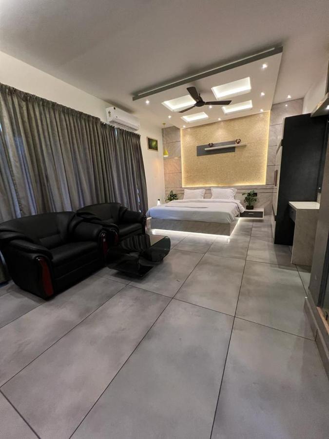 Bbc Luxury Apartments Perintalmanna Bagian luar foto