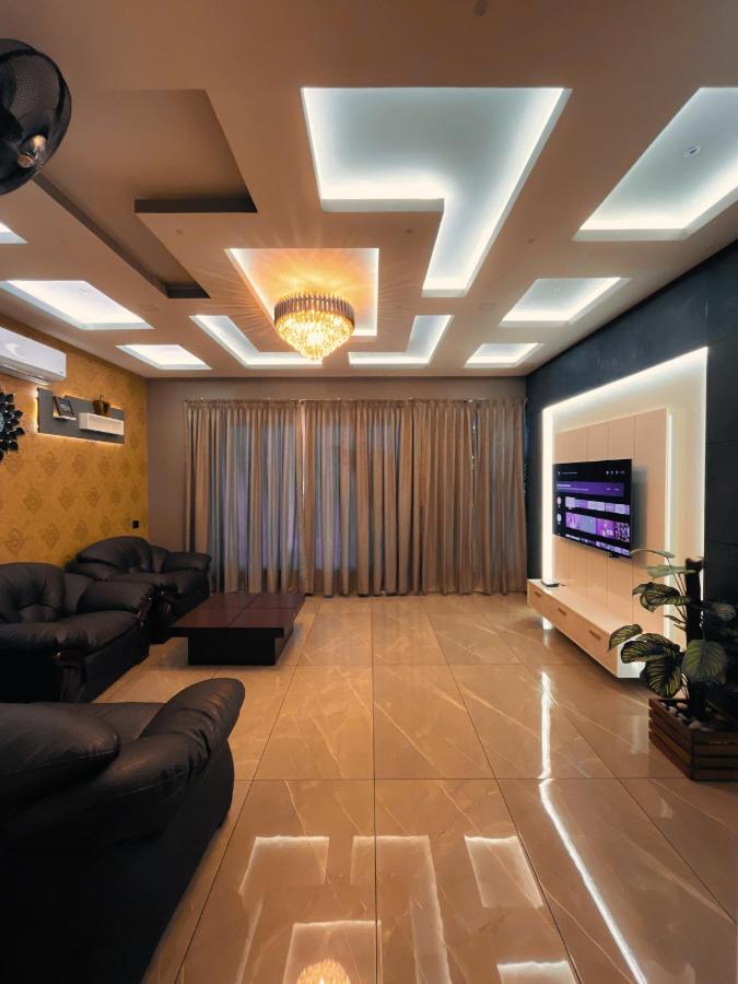 Bbc Luxury Apartments Perintalmanna Bagian luar foto