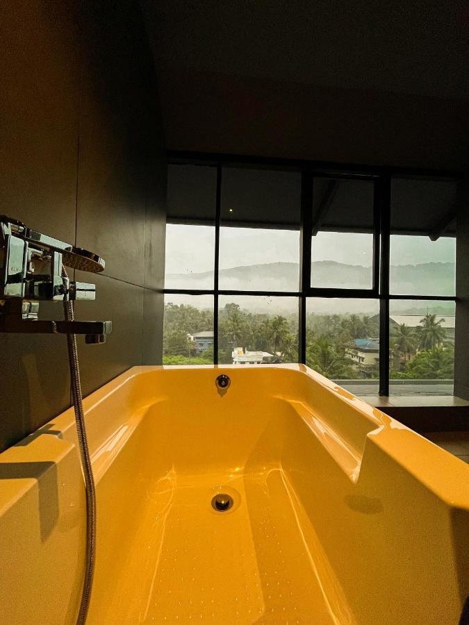 Bbc Luxury Apartments Perintalmanna Bagian luar foto