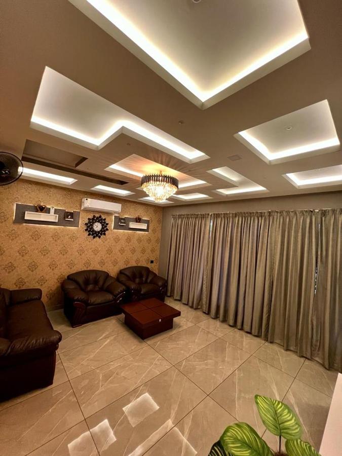 Bbc Luxury Apartments Perintalmanna Bagian luar foto